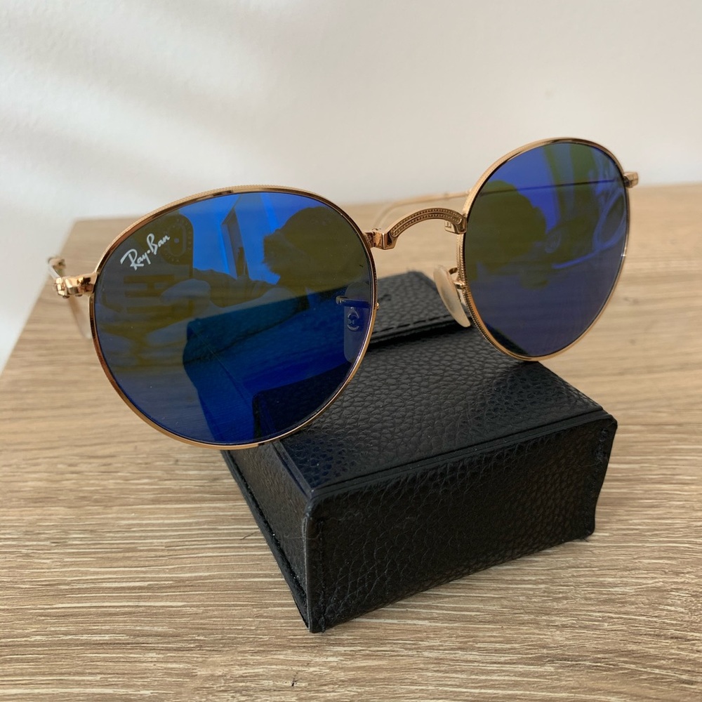 Ray-Ban Round Metal Sunglasses